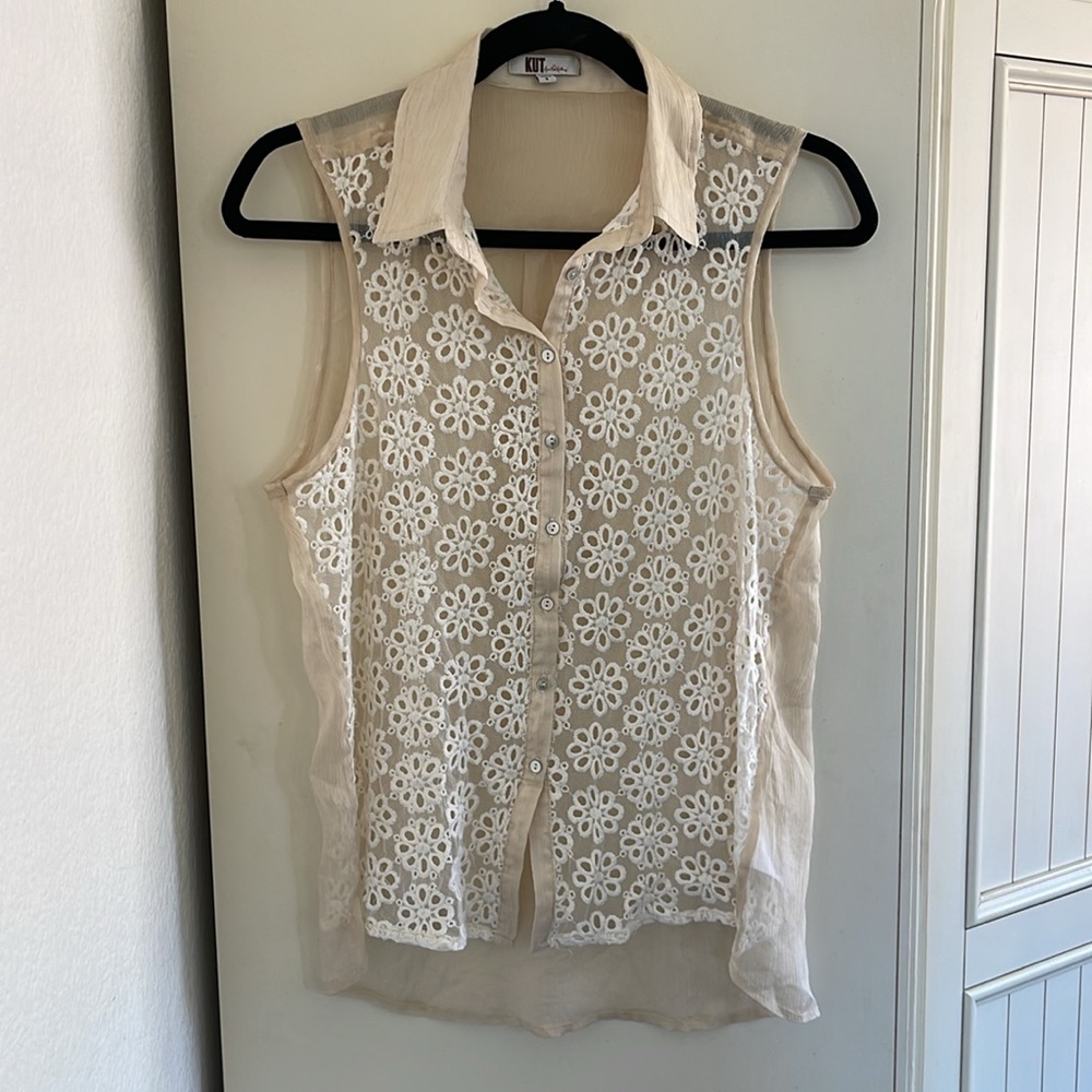 Kut from the Kloth Eyelet Embroidery Sleeveless Blouse